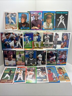 Sandy Alomar Jr. rated rookie w/ Roberto Alomar, Brothers lot of 24